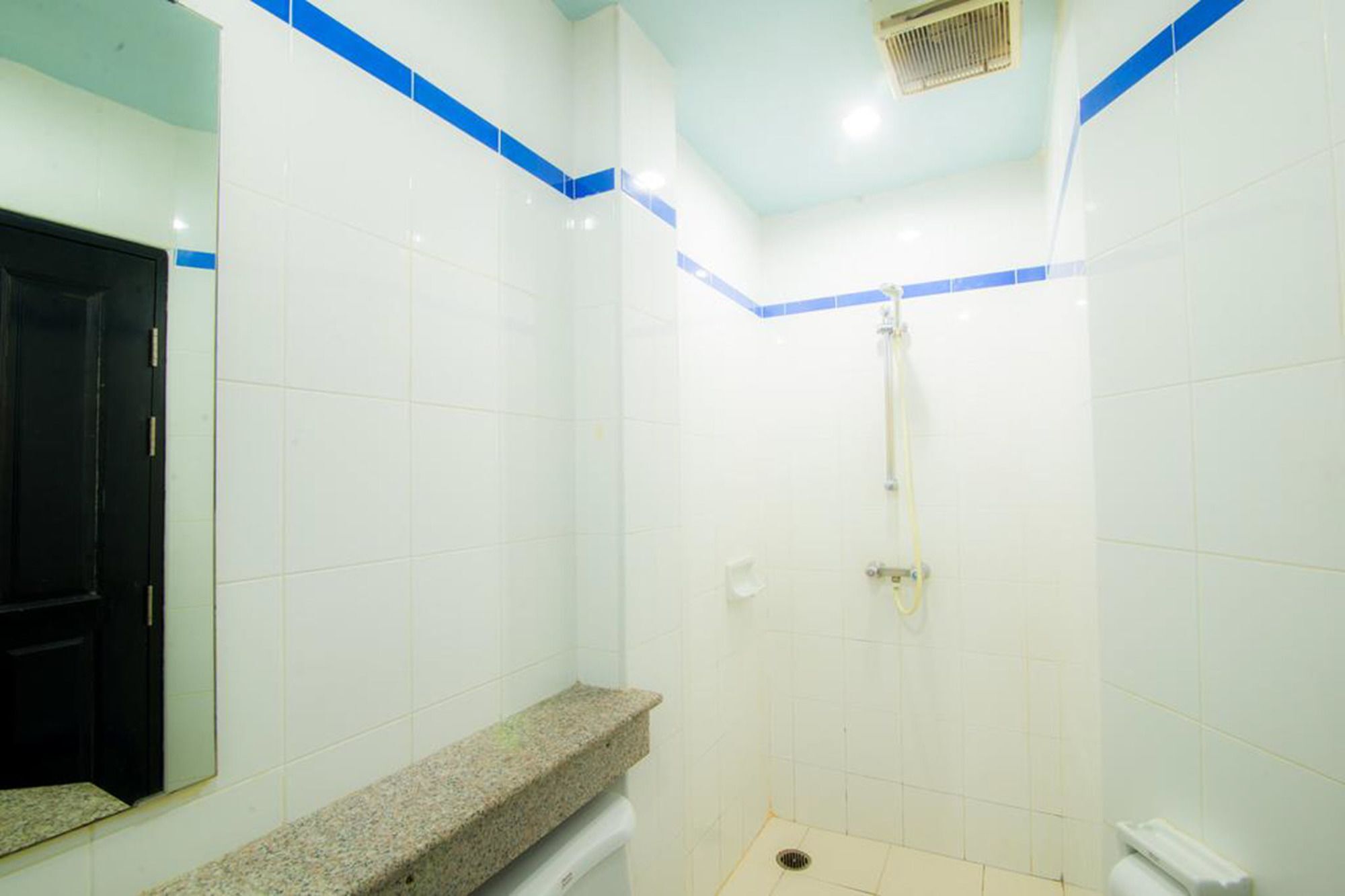 De Apartment Pattaya Exterior photo