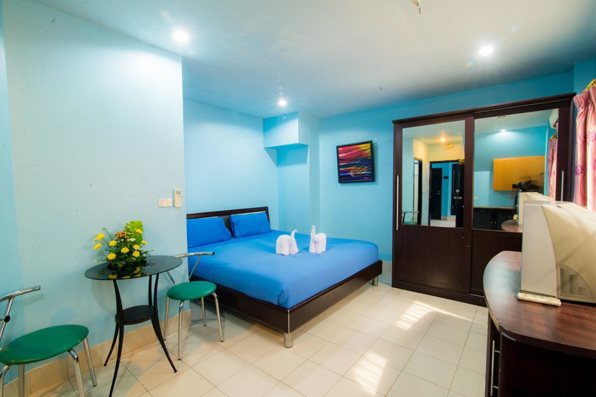 De Apartment Pattaya Exterior photo